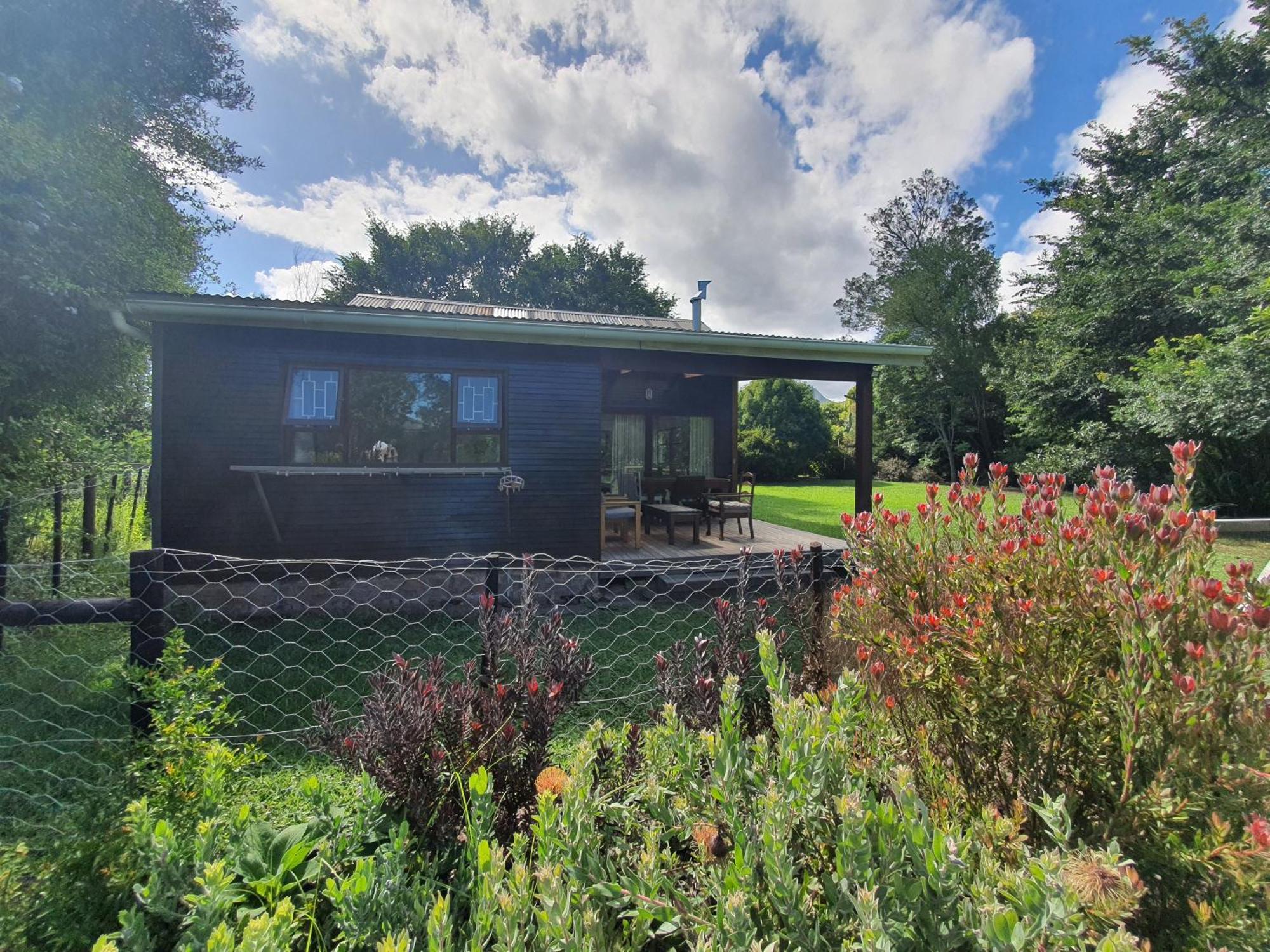Beautiful Garden Cottage Stormsrivier Luaran gambar